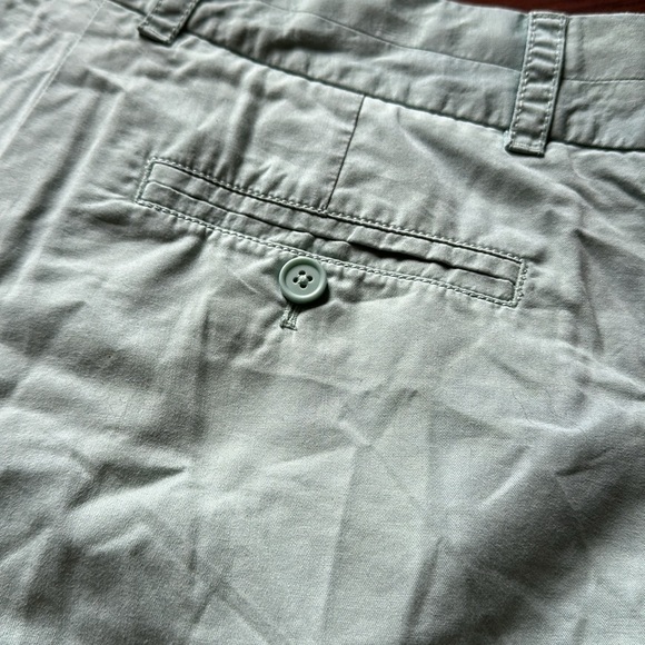 J Crew 100% Cotton Chino Broken-In Light Teal Size 4, Button Closure - Picture 3 of 11